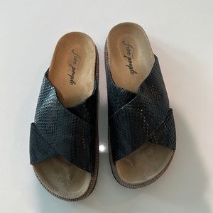 Free people black sandals